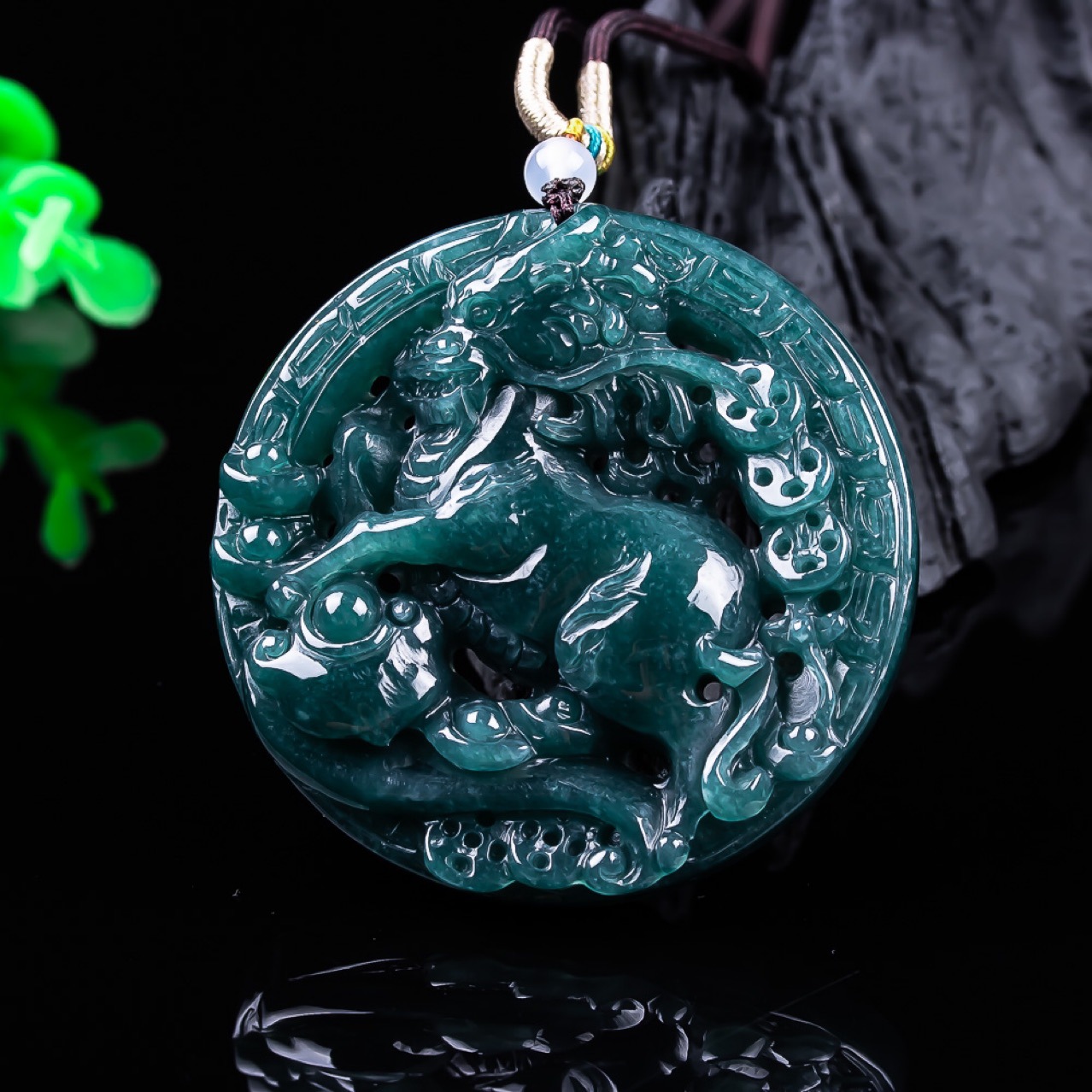 Pendant z jadeitu birmańskiego – Women Fashion Necklace recenzja i cena